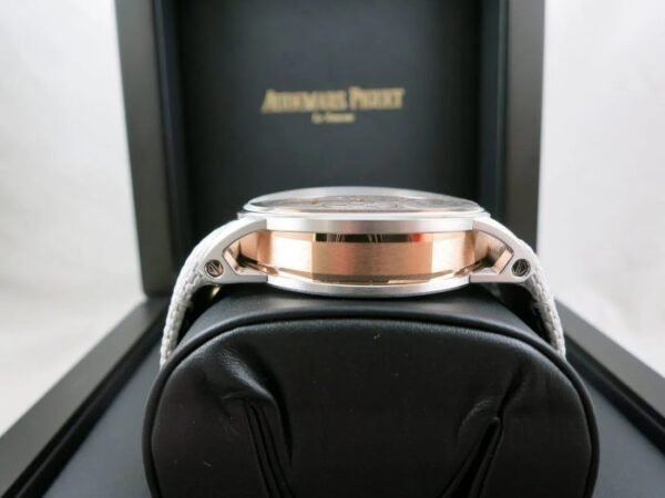 AP CODE 11.59 CHRONOGRAPH SUNBURST GRAY AND PINK GOLD CHRONOGRAPH COMPLETE UNWORN - Image 2