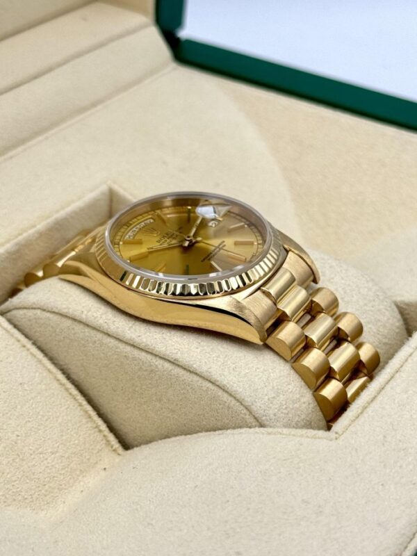 1995 Rolex Day-Date 36mm 18238 Presidential Champagne Dial - Image 2