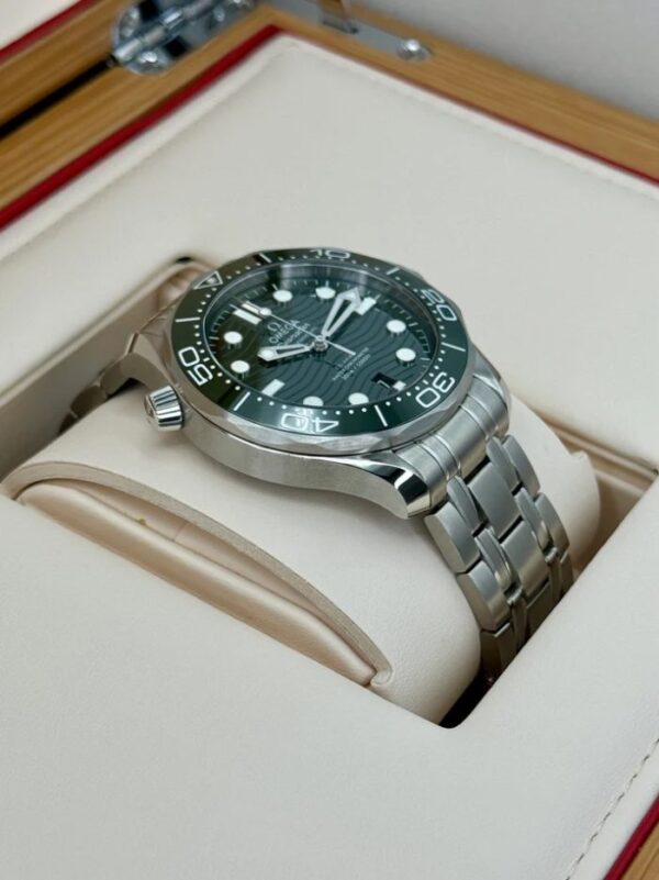 NEW 2023 Omega Seamaster Diver 300M 42mm 21030422110001 Green Dial - Image 8