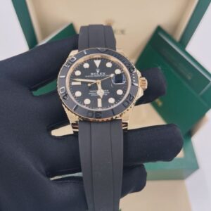 Rolex 226658 Yellow gold Yacht-Master 42 with oyster flex